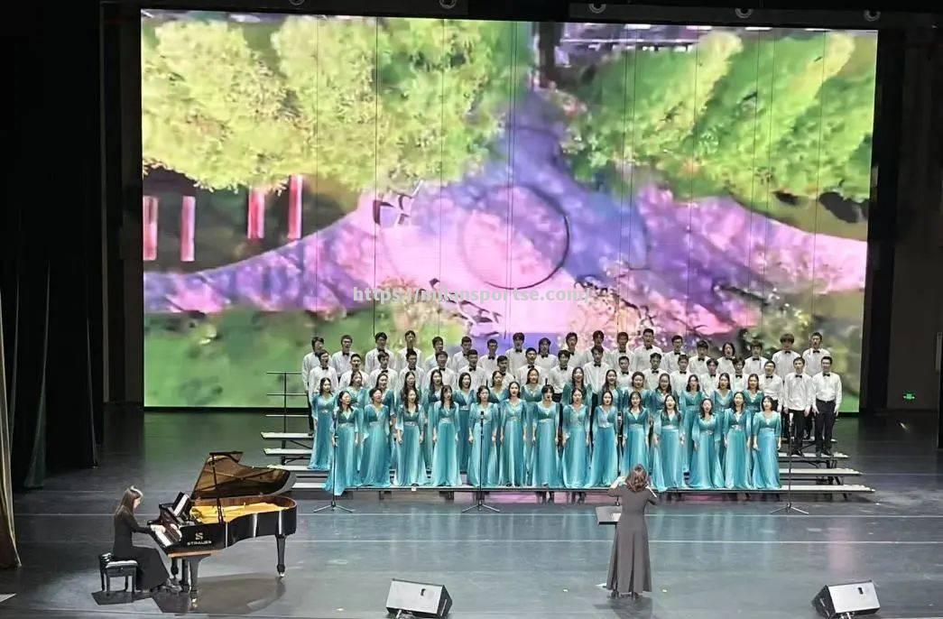 球队在激动人心的比赛中成功晋级