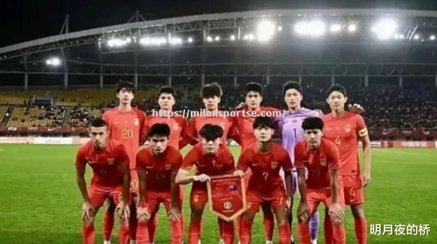 球队全队联手，完成困难比赛的绝地反击